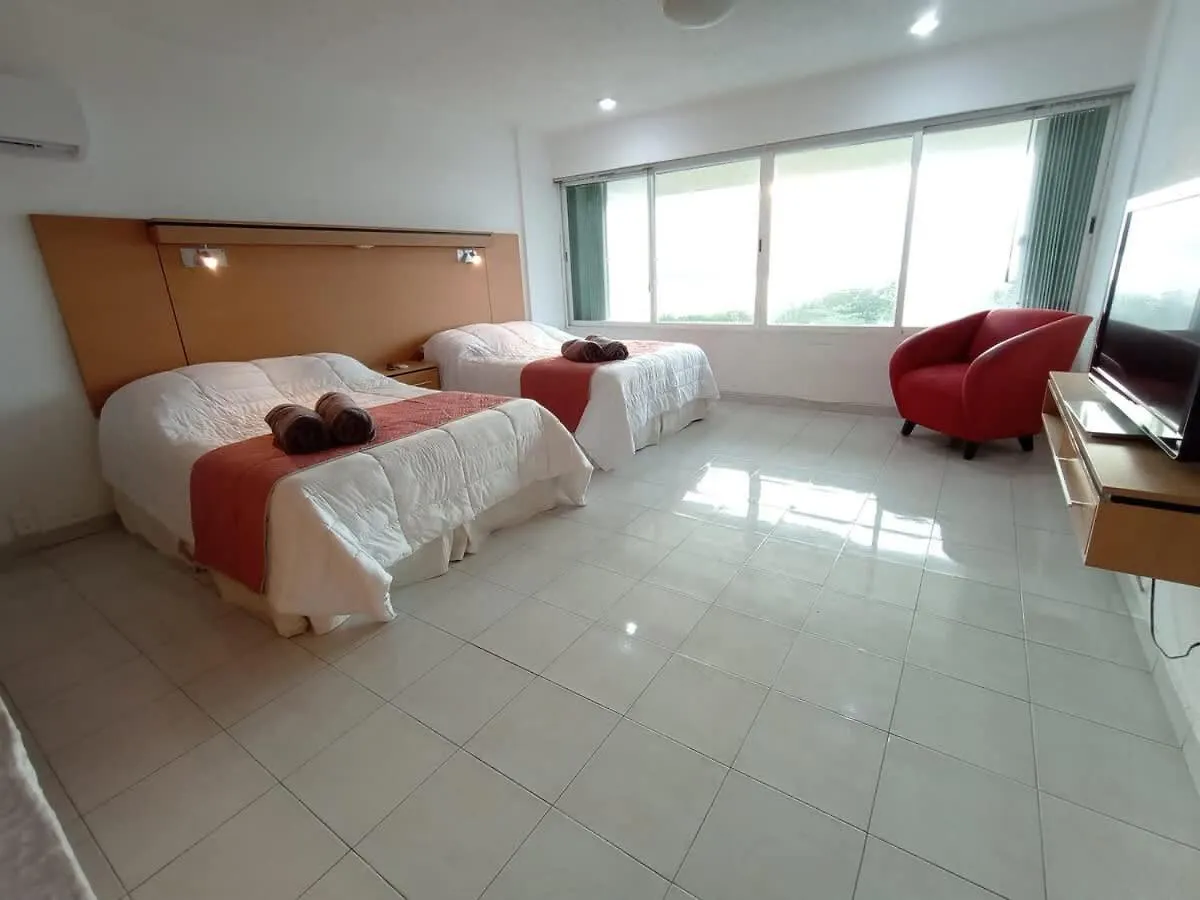 Comodo Condo Con Vista Al Mar Cancun