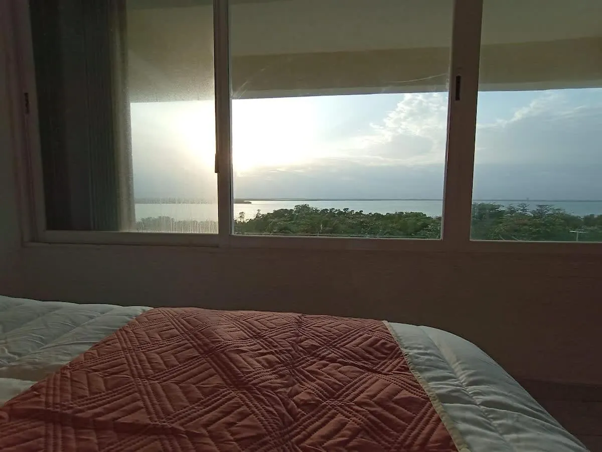 Comodo Condo Con Vista Al Mar Cancun Mexico