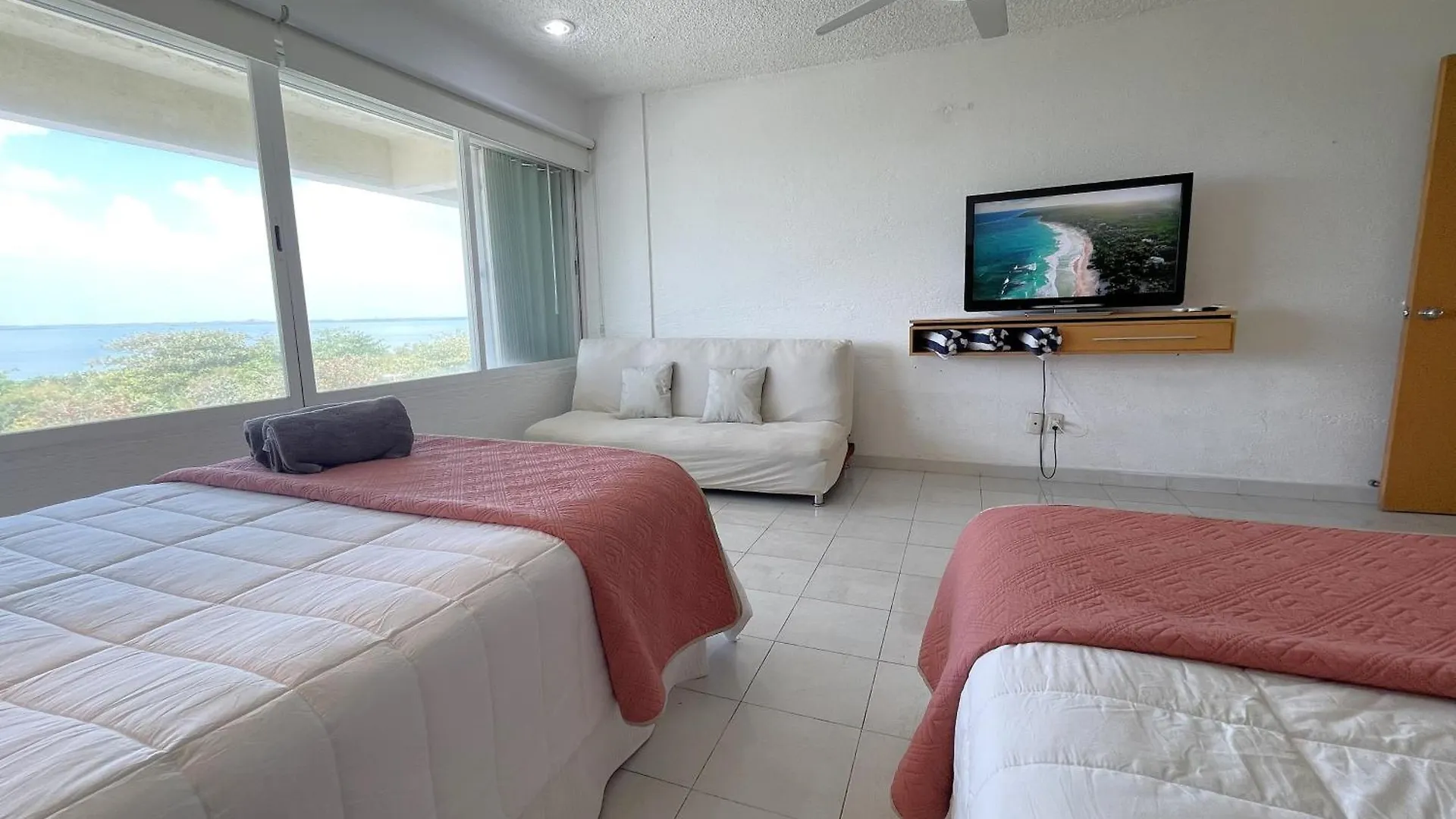 Comodo Condo Con Vista Al Mar Cancún 0*,  Mexico