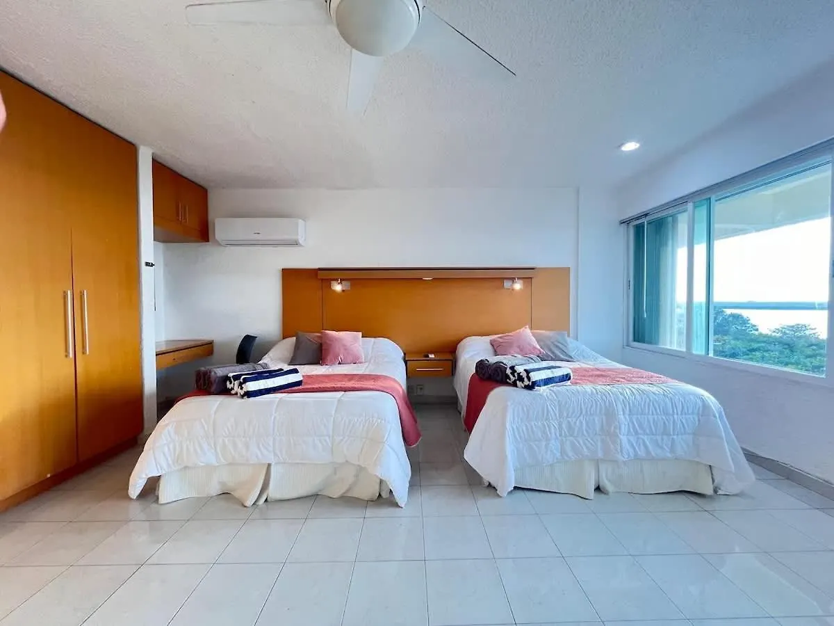 Comodo Condo Con Vista Al Mar Cancún